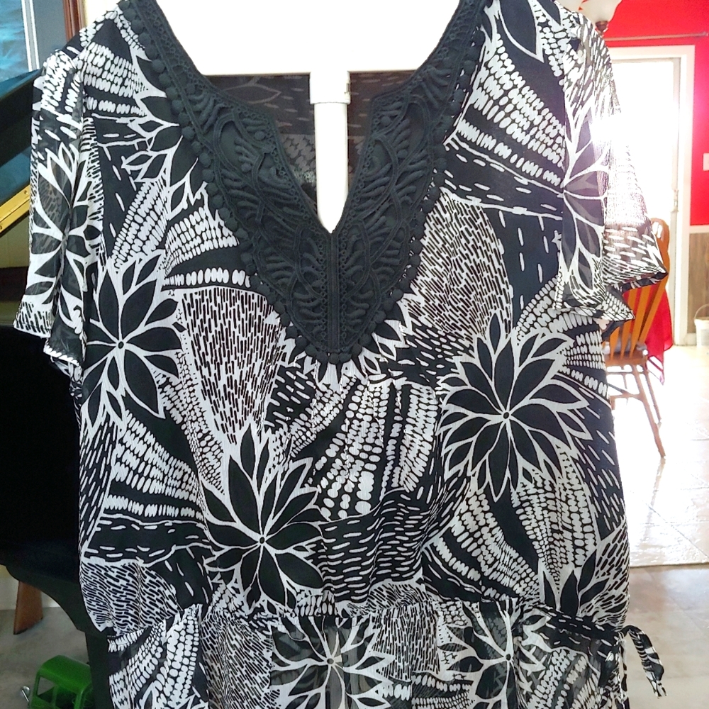 New York- Lace Top